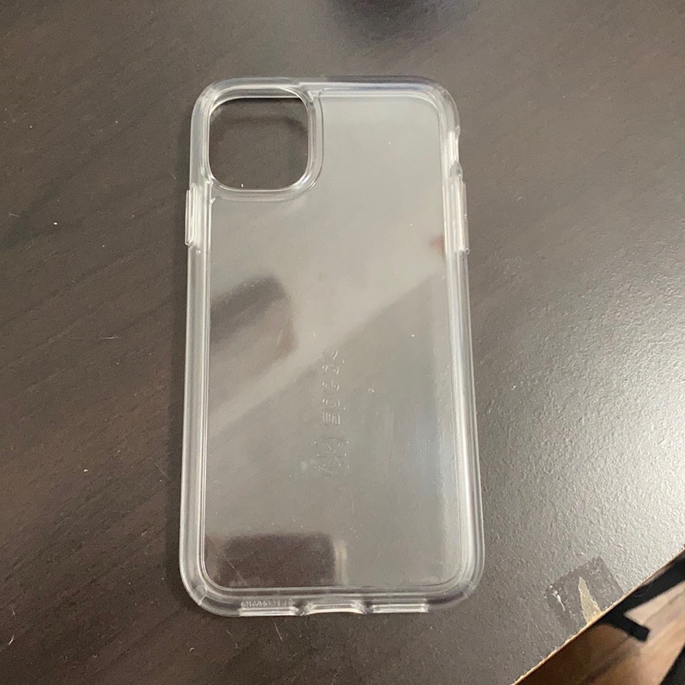 iphone 11 speck clear case use once